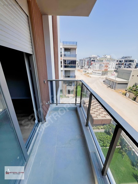 Altınova Agora Ve İkea Avm Arkası 1+1 Arakat Lüks Site İçi — fotoğraf 3