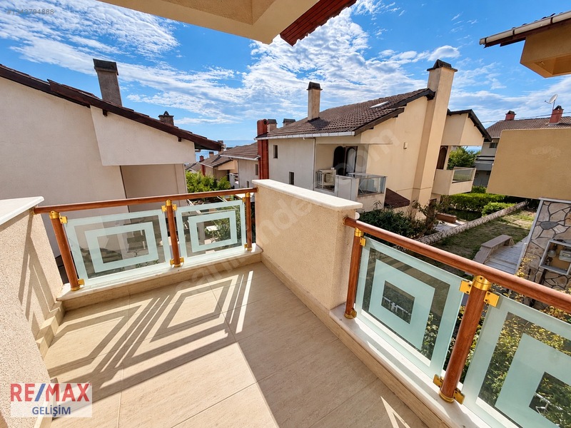 Selimpaşa Mimaş Sitesinde Deniz Manzaralı Kiralık 3+1 Villa — fotoğraf 26