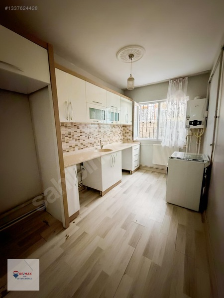 Remax İlke'den A. Gazi Mahallesi'nde 2+1 Kiralık Daire — fotoğraf 3