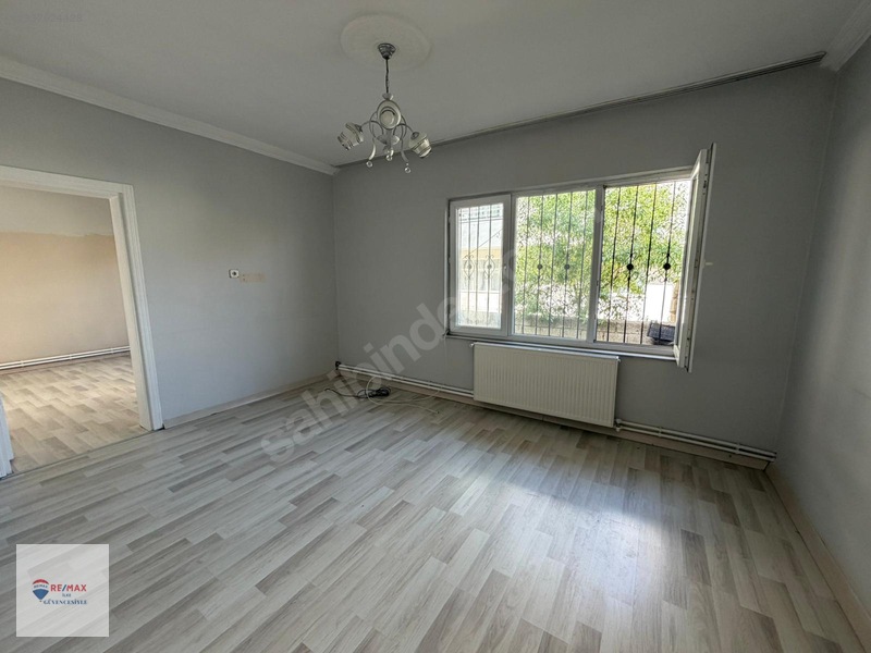 Remax İlke'den A. Gazi Mahallesi'nde 2+1 Kiralık Daire — fotoğraf 6