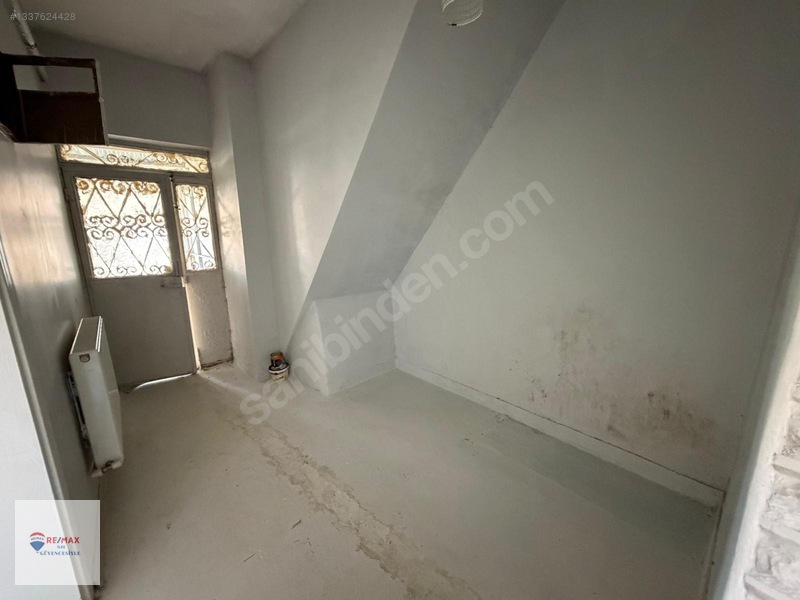 Remax İlke'den A. Gazi Mahallesi'nde 2+1 Kiralık Daire — fotoğraf 14