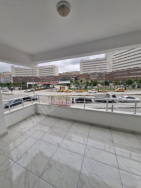 Hekimoğlundan Şehir Hastanesi Karşısı Satılık Lüx Daire — fotoğraf 12