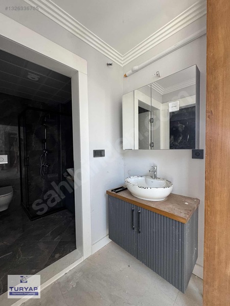 Turyap Tan Tirenin Gözde Bölgesinde Bulvar Üstü Satılık Villa — fotoğraf 12