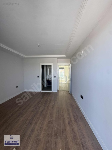 Turyap Tan Tirenin Gözde Bölgesinde Bulvar Üstü Satılık Villa — fotoğraf 29
