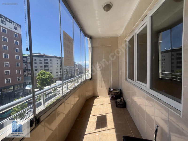 Destek Gy'den Şehir Merkezi'nde Cadde Cepheli 200 M2 4+1 Daire — fotoğraf 5