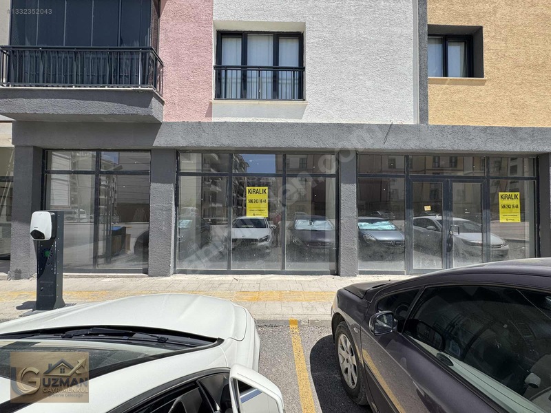 Uzman Gayrımenkul Dan Kurumsal Kiralık Dükkan: 220 M²