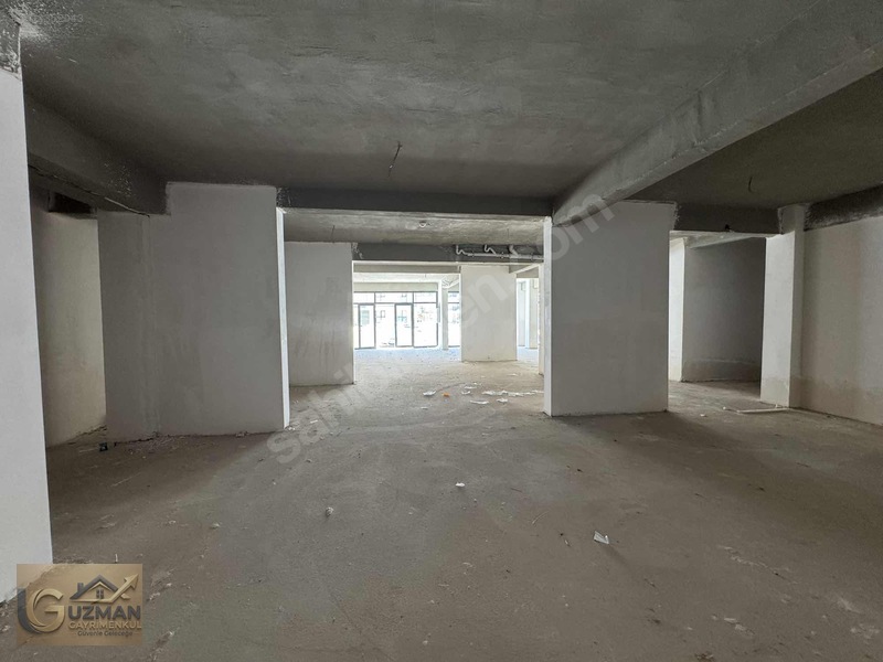Uzman Gayrımenkul Dan Kurumsal Kiralık Dükkan: 220 M² — fotoğraf 8
