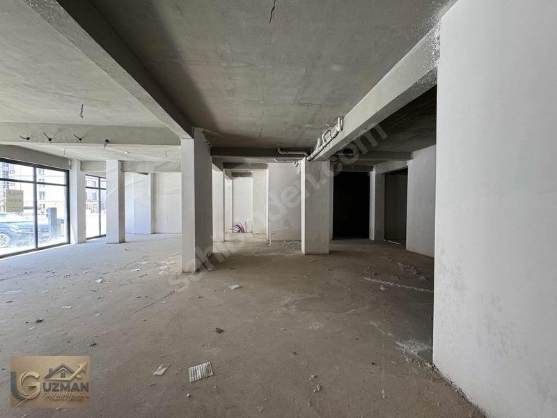 Uzman Gayrımenkul Dan Kurumsal Kiralık Dükkan: 220 M² — fotoğraf 15