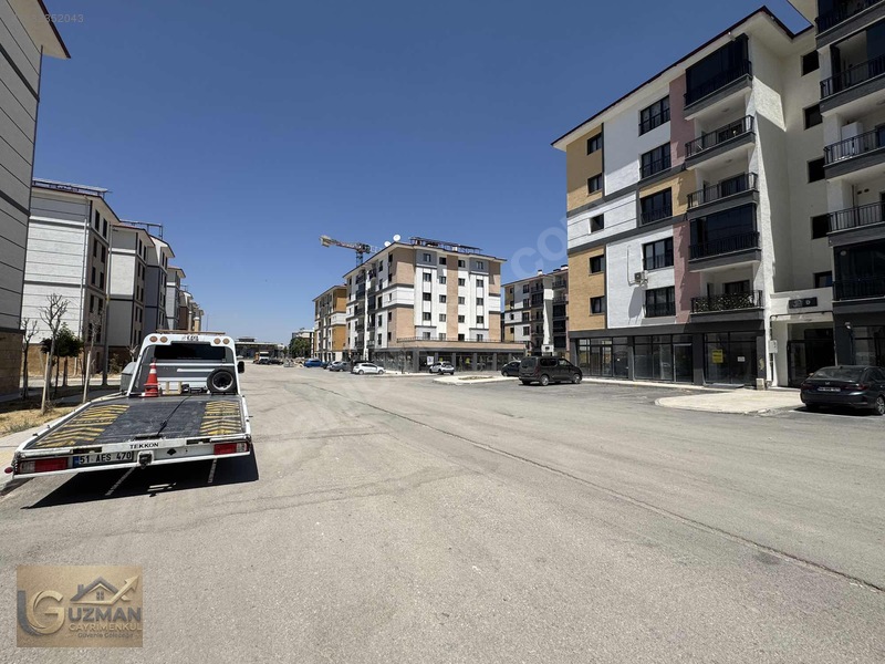 Uzman Gayrımenkul Dan Kurumsal Kiralık Dükkan: 220 M² — fotoğraf 23