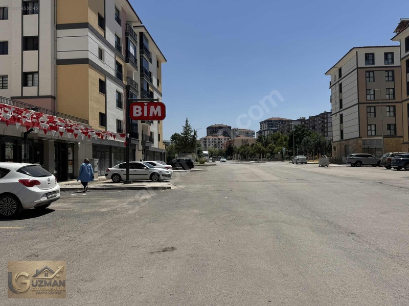 Uzman Gayrımenkul Dan Kurumsal Kiralık Dükkan: 220 M² — fotoğraf 25