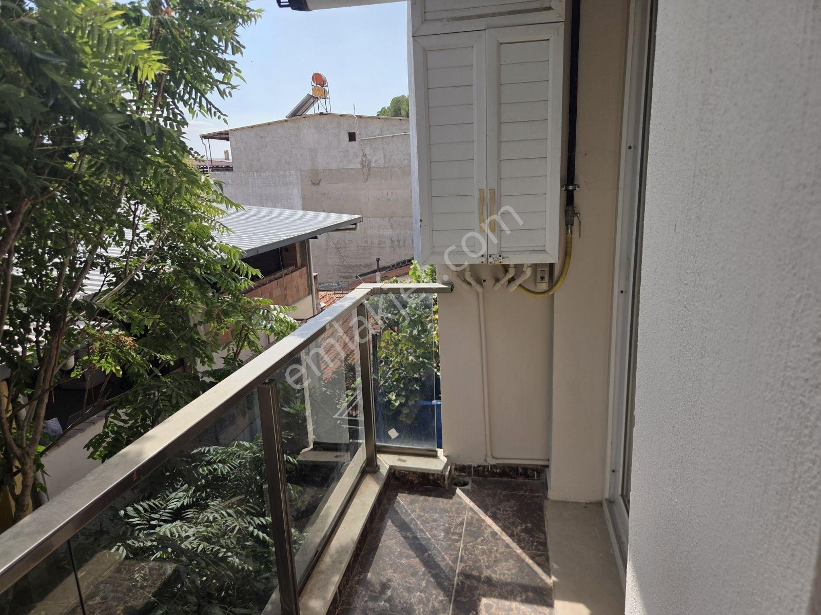 Buca Yaylacık Mah. Merkezi Konumda Satılık 1+1 Daire — fotoğraf 11