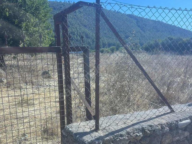 Kayaköyde Gemiler Koyuna Yakın 4.606 M² Kayıtlı Evli Arazi — fotoğraf 3