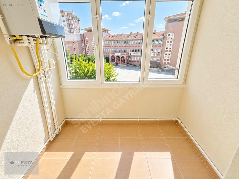 Merkezi Konumda Geniş 1+1 | 65 M² Net | Kapalı Mutfak | Kiralık — fotoğraf 10