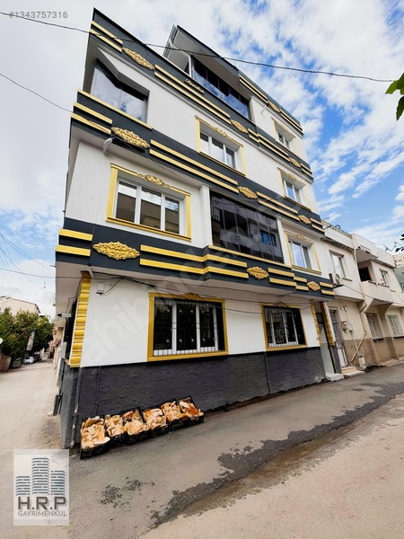 Merkezi Konumda Lüks Yenilenmiş 4 Katlı Bina - Hrp Gayrimenkul — fotoğraf 2