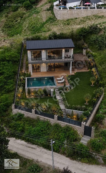 Akyazı'da Villalık 1295 M2 Arsa — fotoğraf 2