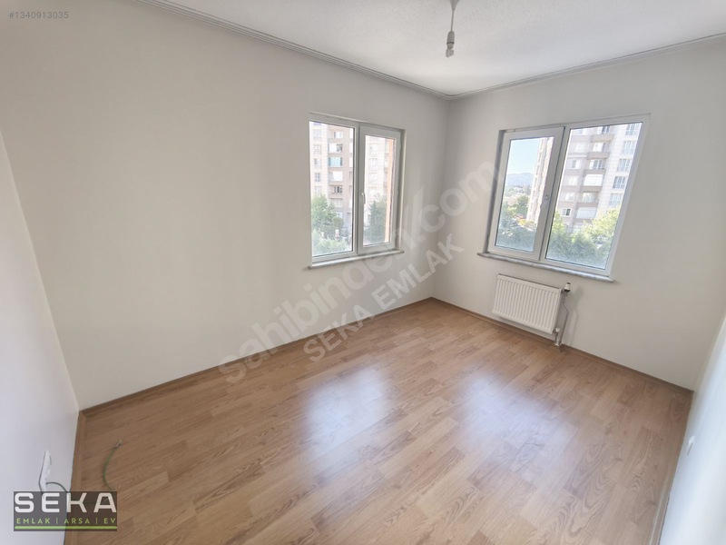 Meram Konevi Konutlarında Kiralık 2+1 — fotoğraf 3