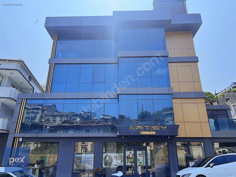Altunizade Burhaniye Komple Plaza