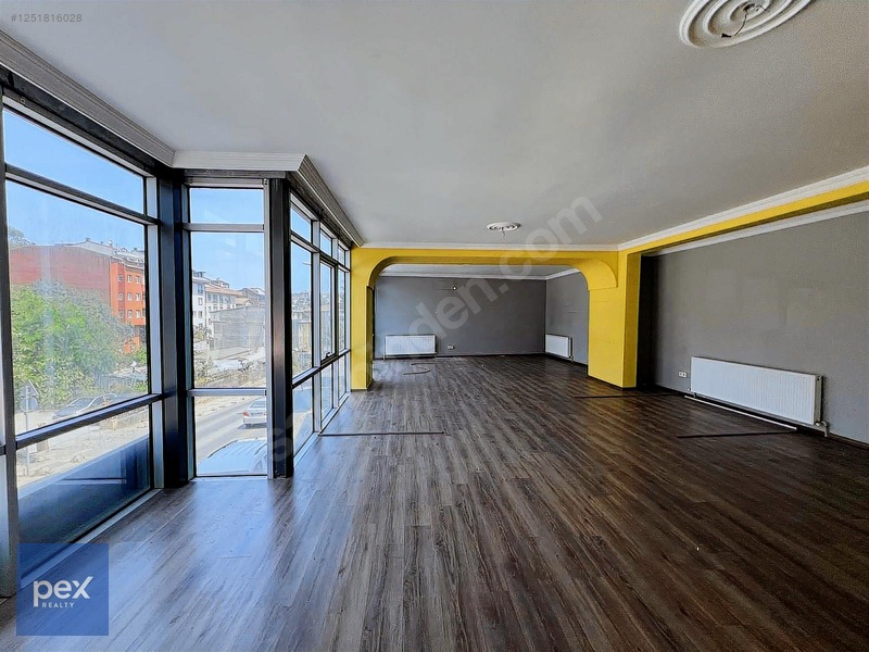 Altunizade Burhaniye Komple Plaza — fotoğraf 5