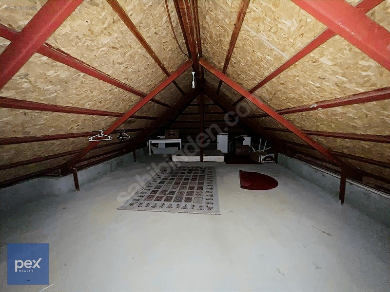 Altunizade Burhaniye Komple Plaza — fotoğraf 6