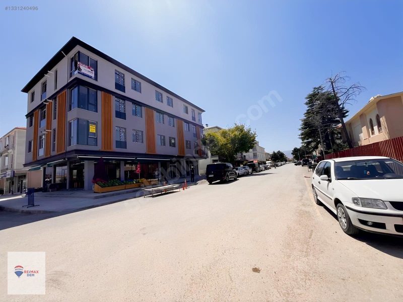 Remax Dem'den İnönü Mah.yerden Isıtmalı Kiralık 2+0 Lüx Daireler — fotoğraf 5