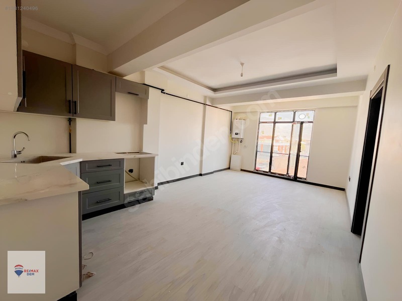 Remax Dem'den İnönü Mah.yerden Isıtmalı Kiralık 2+0 Lüx Daireler — fotoğraf 12