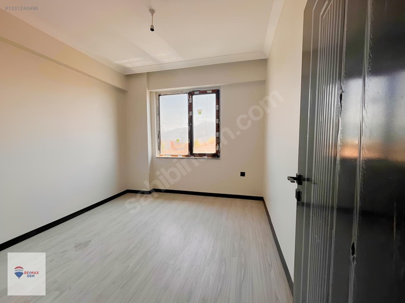 Remax Dem'den İnönü Mah.yerden Isıtmalı Kiralık 2+0 Lüx Daireler — fotoğraf 13
