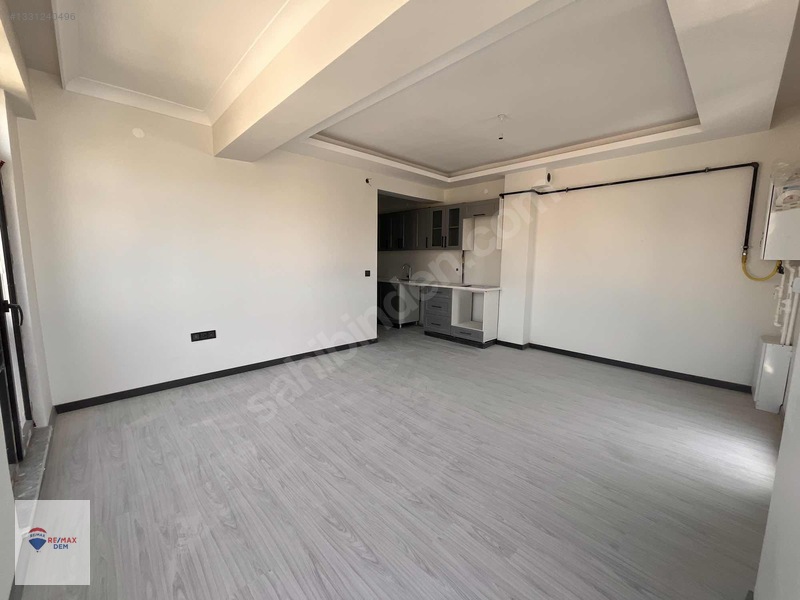 Remax Dem'den İnönü Mah.yerden Isıtmalı Kiralık 2+0 Lüx Daireler — fotoğraf 14