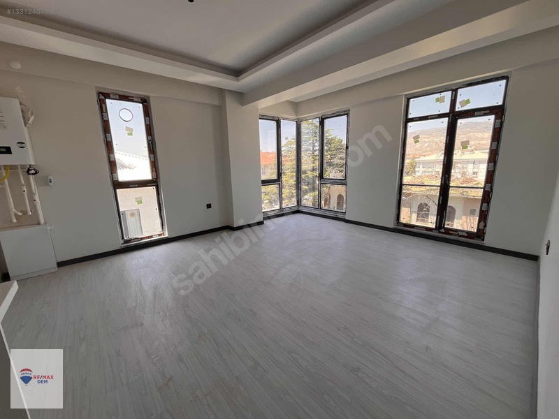 Remax Dem'den İnönü Mah.yerden Isıtmalı Kiralık 2+0 Lüx Daireler — fotoğraf 15