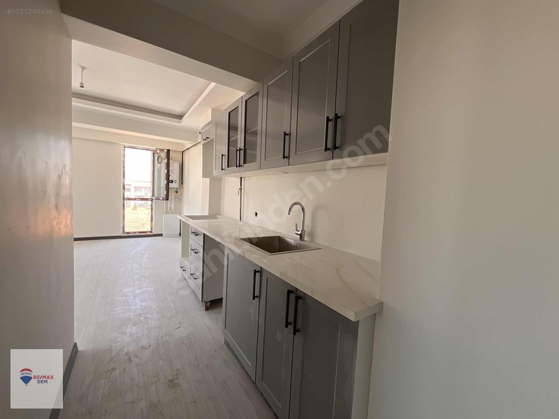 Remax Dem'den İnönü Mah.yerden Isıtmalı Kiralık 2+0 Lüx Daireler — fotoğraf 24