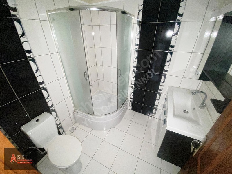 *ışıktan Kızılcahamam Cd Yakını Temiz Yapılı Kotta Önü Açık 3+1* — fotoğraf 42