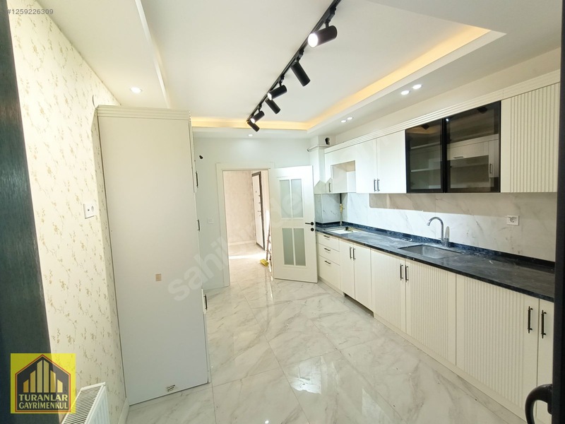 Ataşehir'de Ultra Lüx Kiralık 2+1 Daire — fotoğraf 6