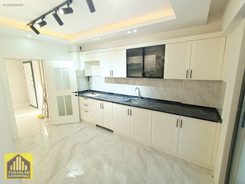 Ataşehir'de Ultra Lüx Kiralık 2+1 Daire — fotoğraf 8