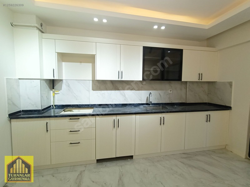 Ataşehir'de Ultra Lüx Kiralık 2+1 Daire — fotoğraf 18