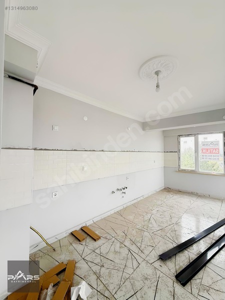 Pars Gayrimenkul'den Satılık Fatih'te Kapalı Garajlı 2+1 Daire — fotoğraf 13