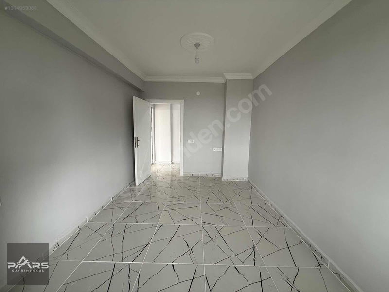 Pars Gayrimenkul'den Satılık Fatih'te Kapalı Garajlı 2+1 Daire — fotoğraf 32