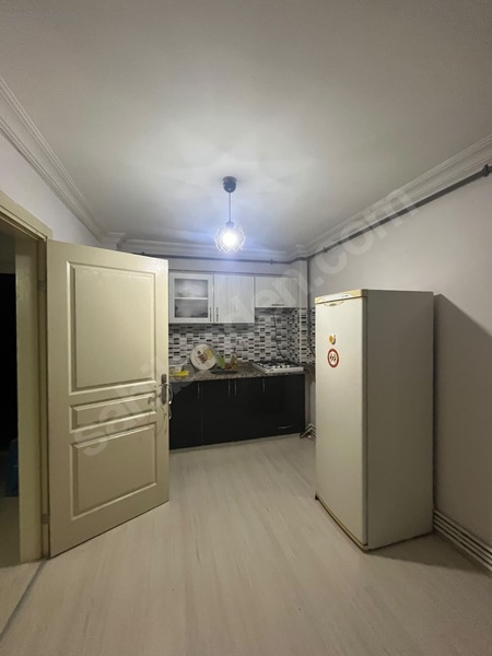 Acil Satılık İncivez Çaybaşı Mihrimah Apt.da 1+1 Eşyalı Daire — fotoğraf 3
