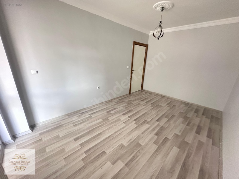 Özbabat'dan 4. Cadde'de Kök Tapu Teraslı Manzaralı 3+1 Daire — fotoğraf 14
