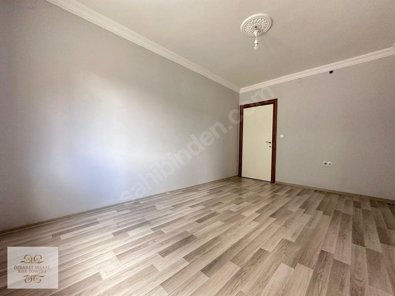 Özbabat'dan 4. Cadde'de Kök Tapu Teraslı Manzaralı 3+1 Daire — fotoğraf 16