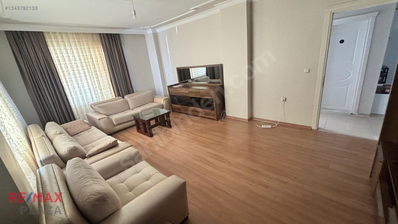 Aliağa Siteler Mah'de Eşyalı Kiralık 3+1 Daire — fotoğraf 4