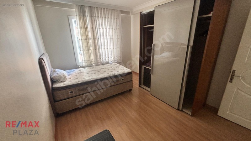 Aliağa Siteler Mah'de Eşyalı Kiralık 3+1 Daire — fotoğraf 7