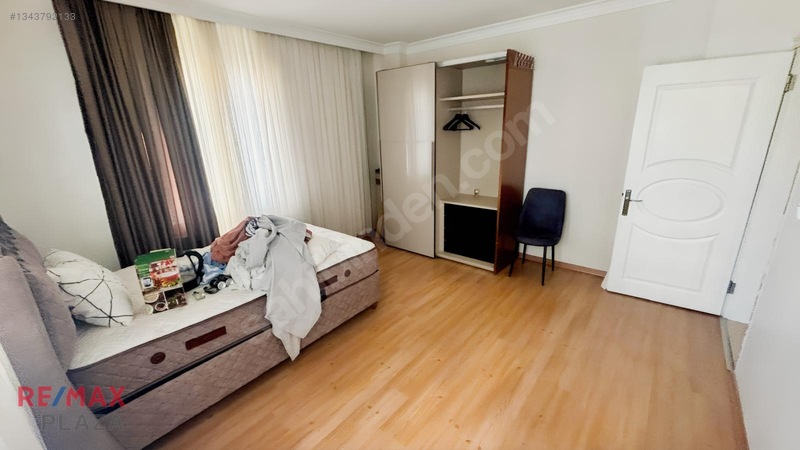 Aliağa Siteler Mah'de Eşyalı Kiralık 3+1 Daire — fotoğraf 9