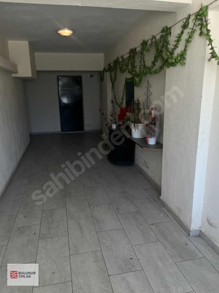 Bulunur Emlaktan Sümer Mahallesinde Kiralık 2+1 — fotoğraf 5