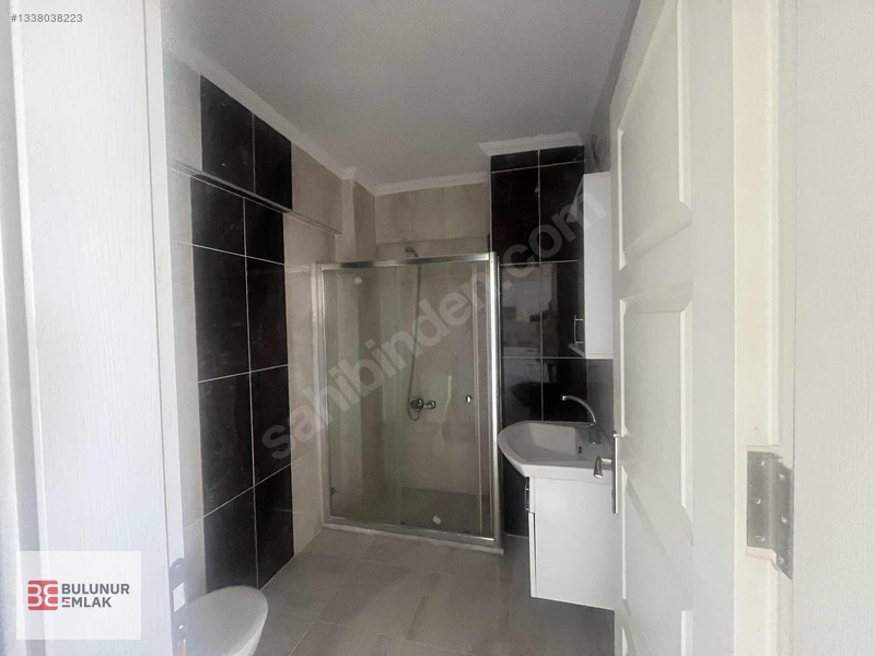 Bulunur Emlaktan Sümer Mahallesinde Kiralık 2+1 — fotoğraf 6