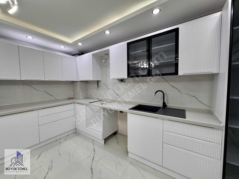 Büyüktemelden Satılık Lüx Yapı Özel Garajlı — fotoğraf 12