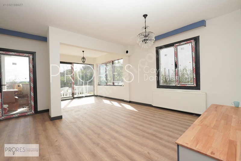 Şile Sahilköy 240m²arsa Üzerinde Komple Yenilenmiş Satılık Villa — fotoğraf 6