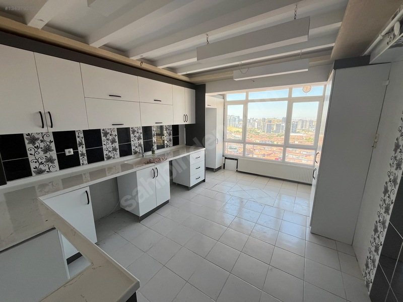 Atapark'ta Ankara Manzaralı Cadde Üzeri Çift Balkonlu 4+1 Daire! — fotoğraf 5