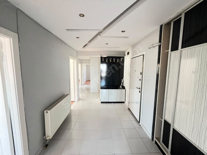 Atapark'ta Ankara Manzaralı Cadde Üzeri Çift Balkonlu 4+1 Daire! — fotoğraf 15