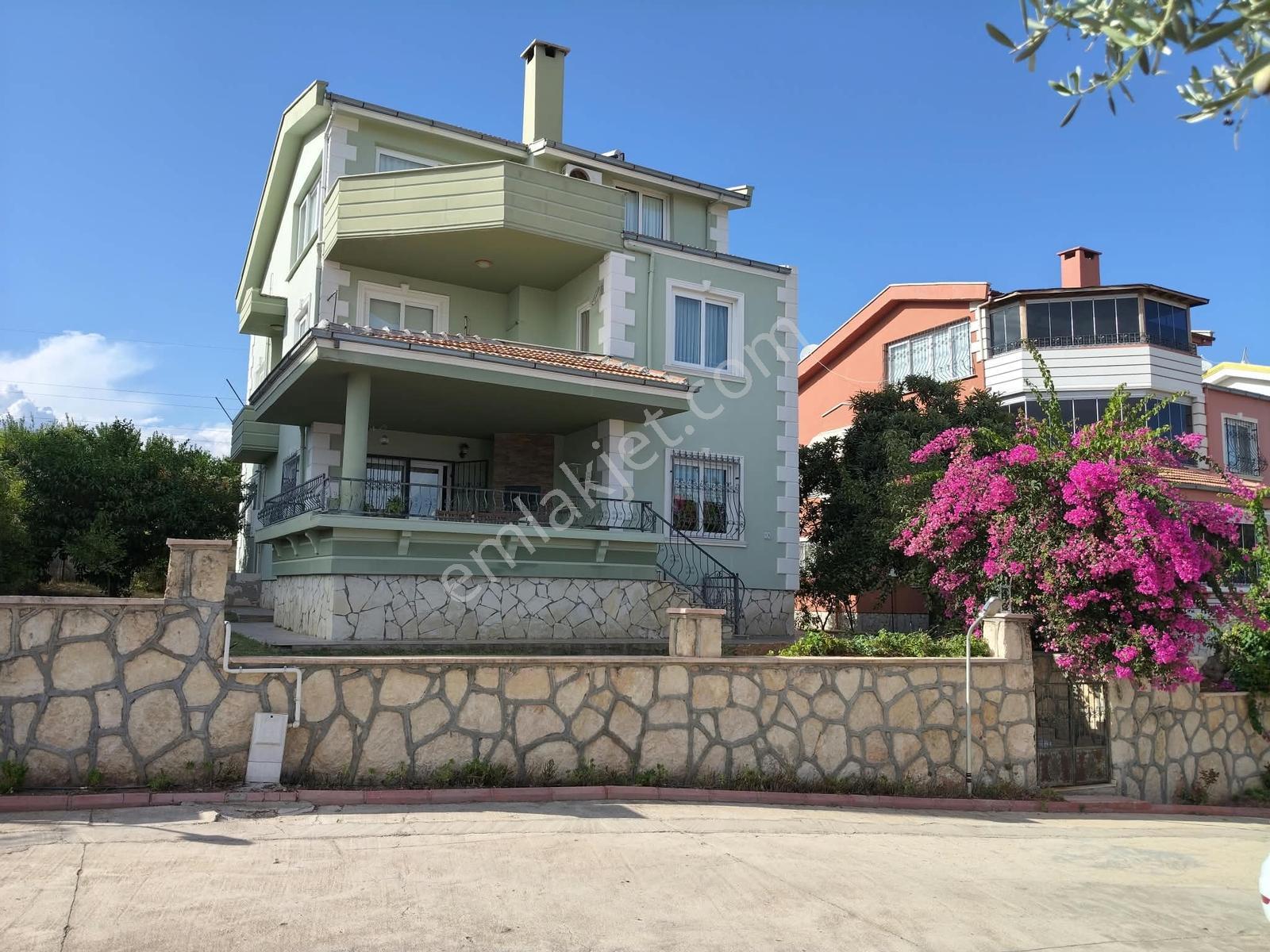 Remax Toros'Tan Seyran Tepe Konakları'Nda 6+1 Triplex Villa