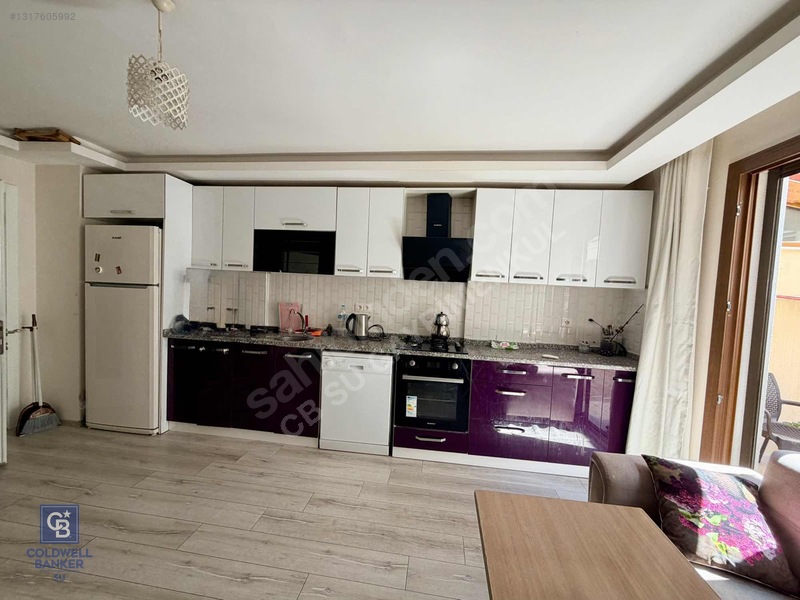 Merkezde Kaçırılmayacak Geniş Ferah Eşyalı 1+1 Satılık Daire — fotoğraf 4