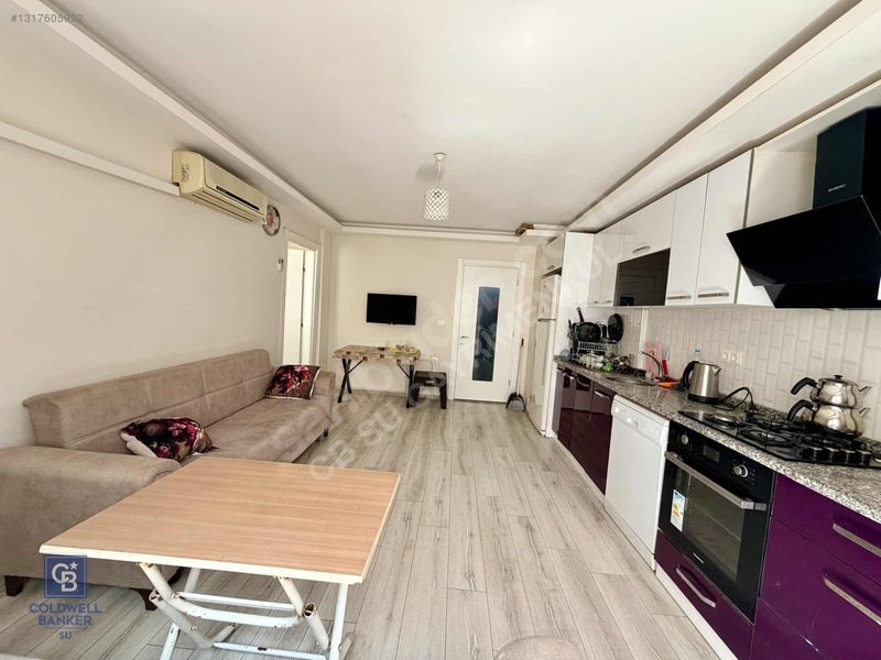 Merkezde Kaçırılmayacak Geniş Ferah Eşyalı 1+1 Satılık Daire — fotoğraf 6